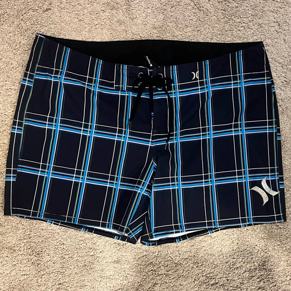 TWO PAIR HIRLEY BOARD SHORTS